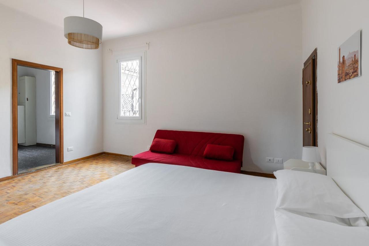 Alessandrini Apartment Alla Finestrella By Wonderful Italy Bologna Exterior foto